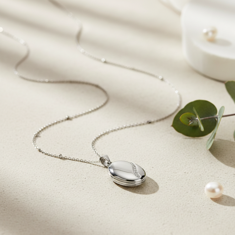 Naszyjnik srebrny medalion...