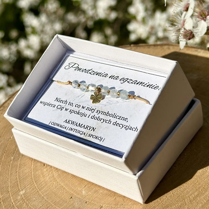 Bransoletka na szczęście na...