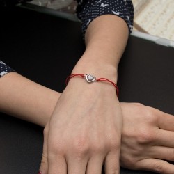 Srebrna bransoletka z czerwonym sznureczkiem serce z cyrkoniami pr. 925 kolekcja Meri