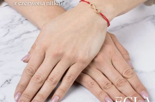 Bransoletka z czerwoną nitką